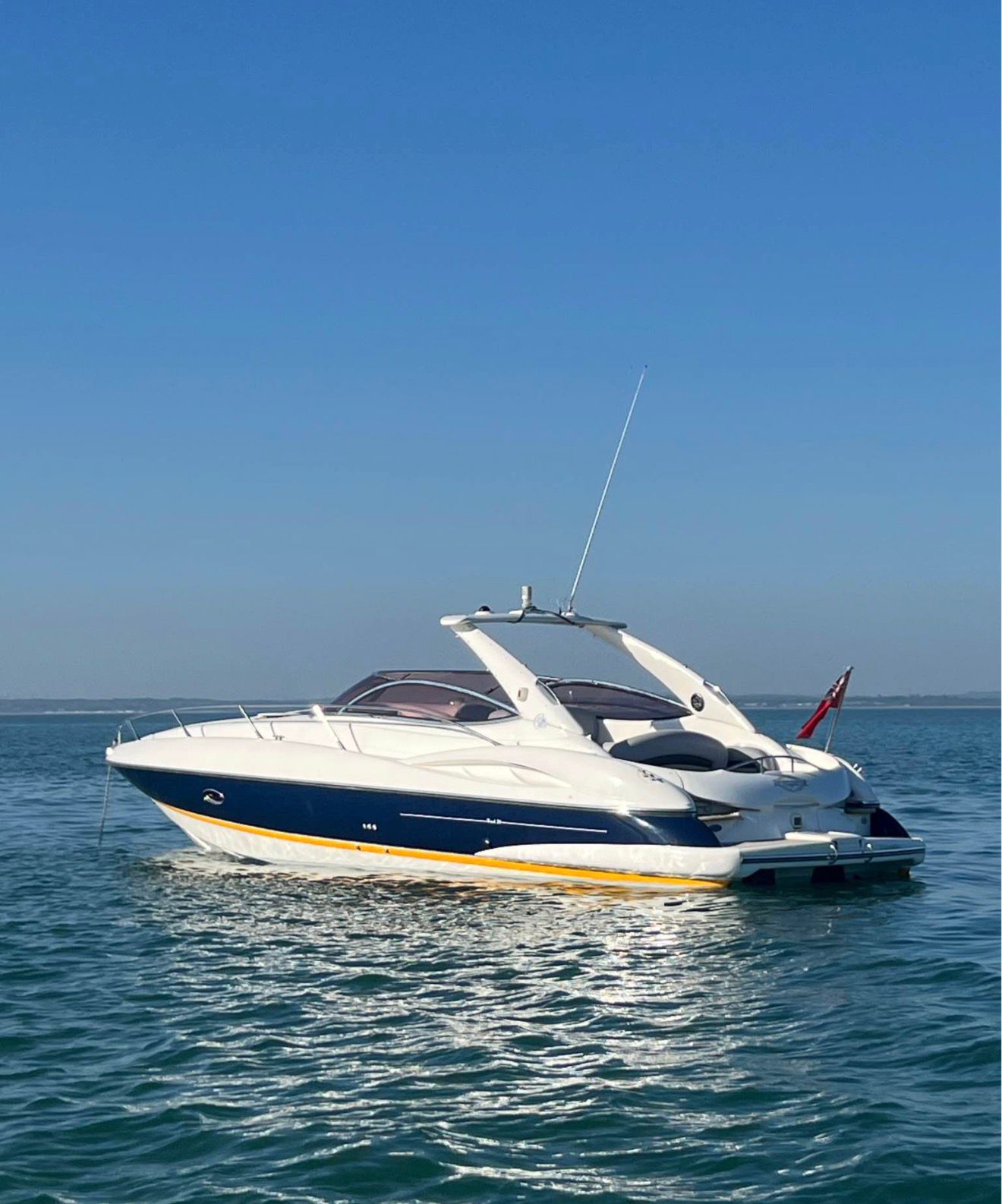 Sunseeker Superhawk up close